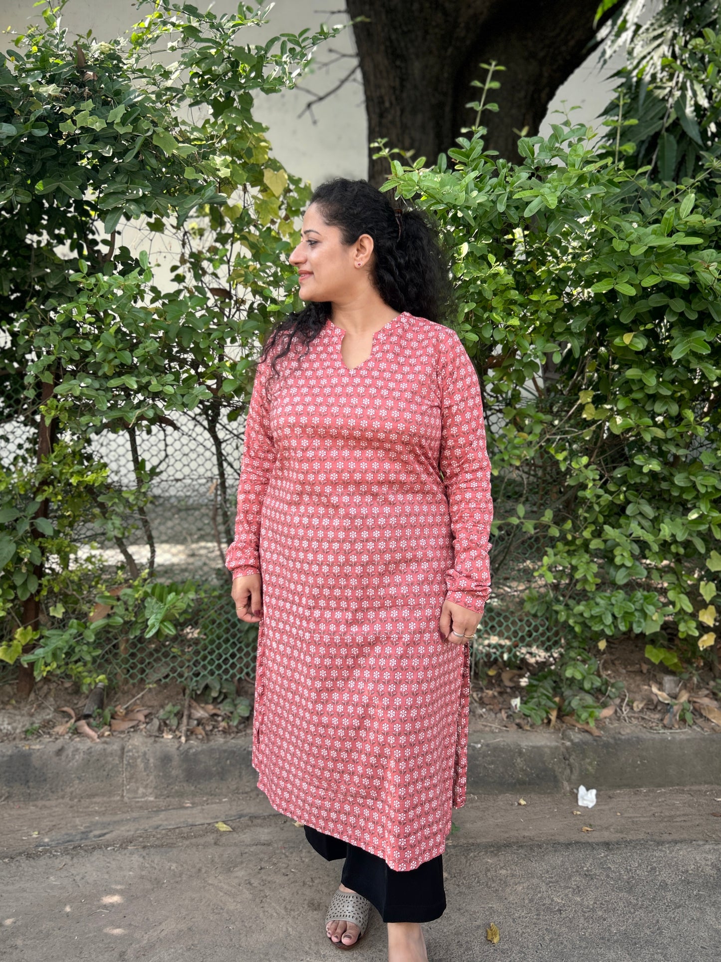 Rose Block Print Chudhi Sleeves Kurti