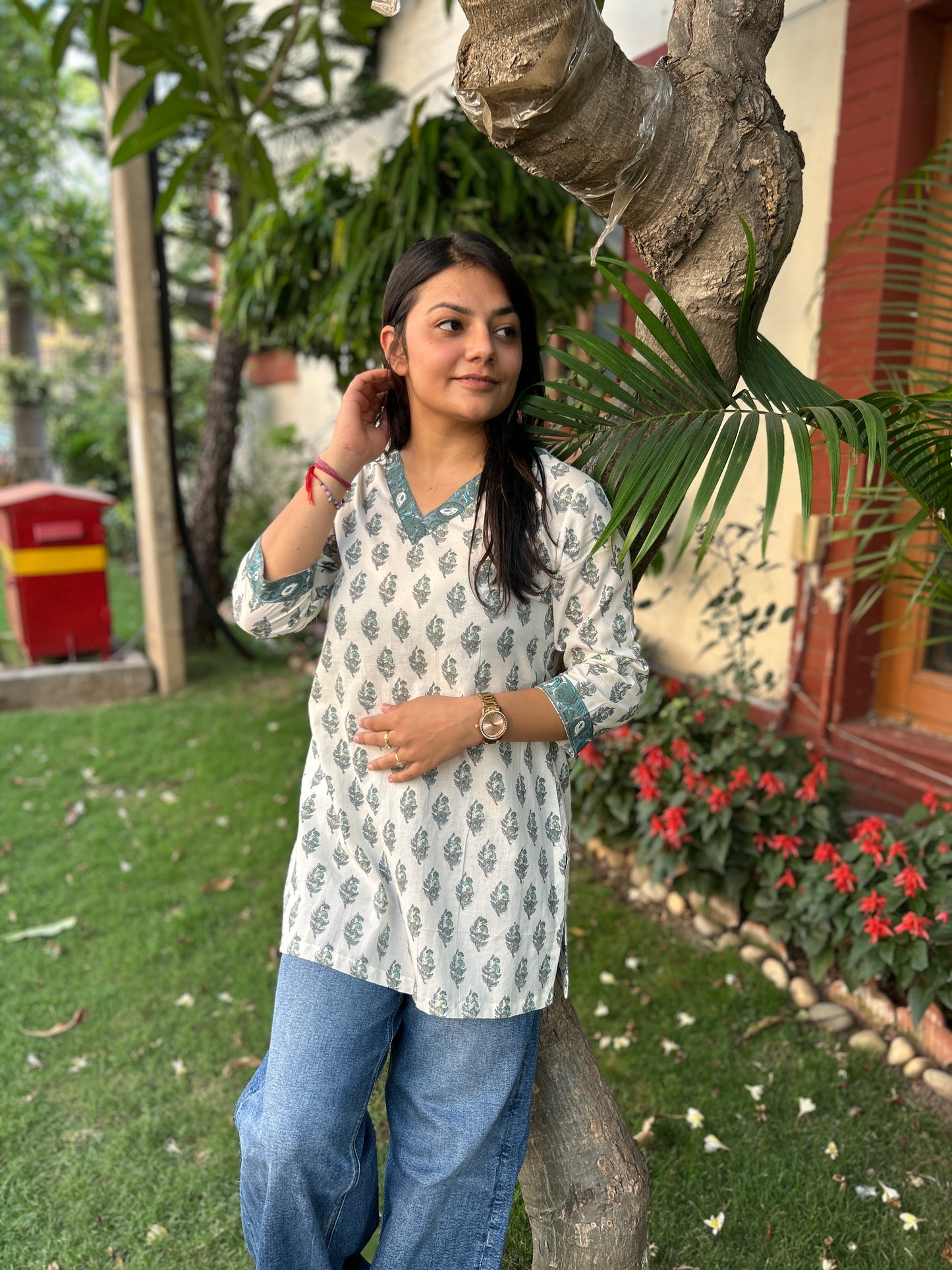 Ivory teal butti Short kurti