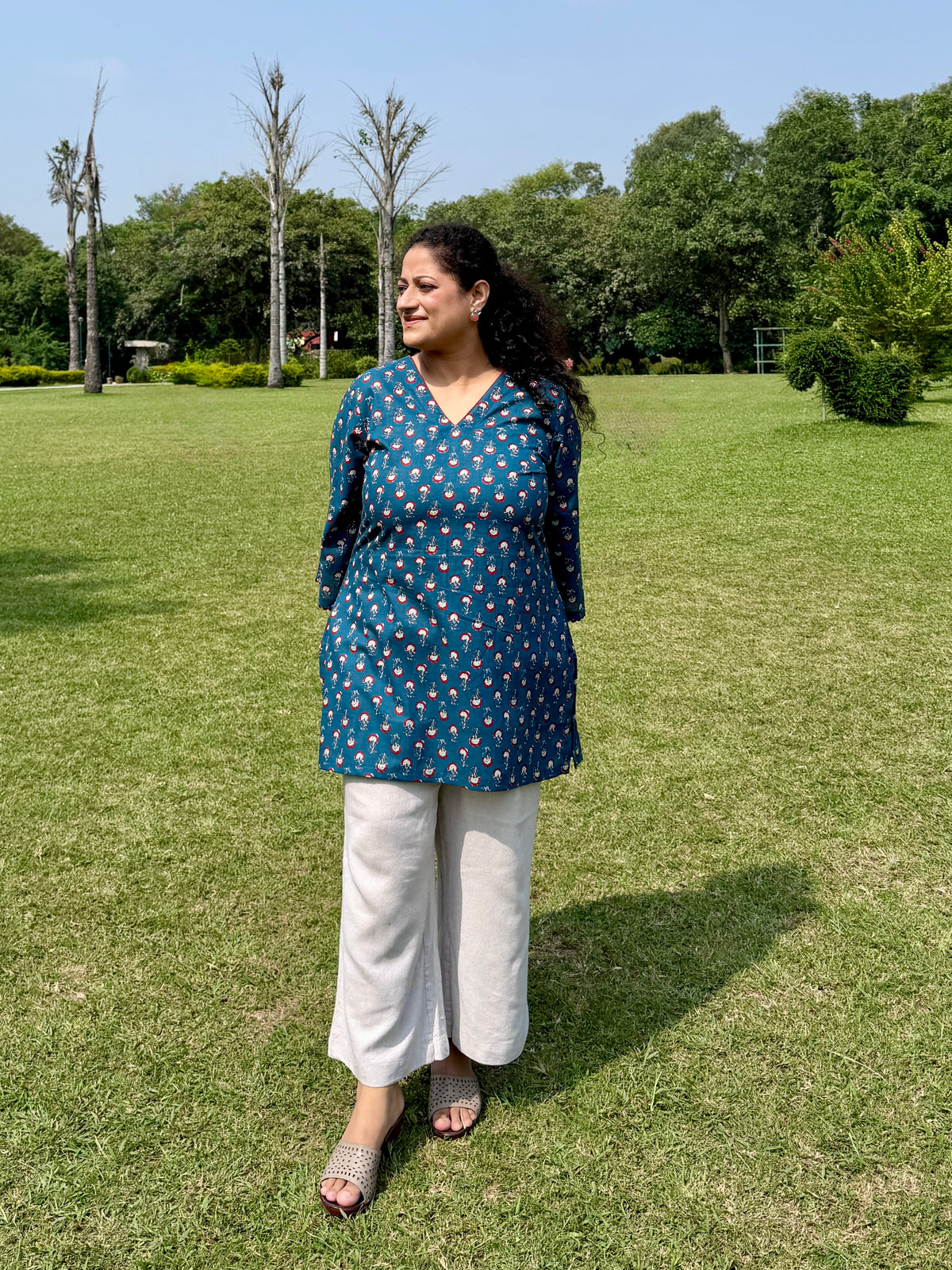 Blue buti 100% cotton kurti