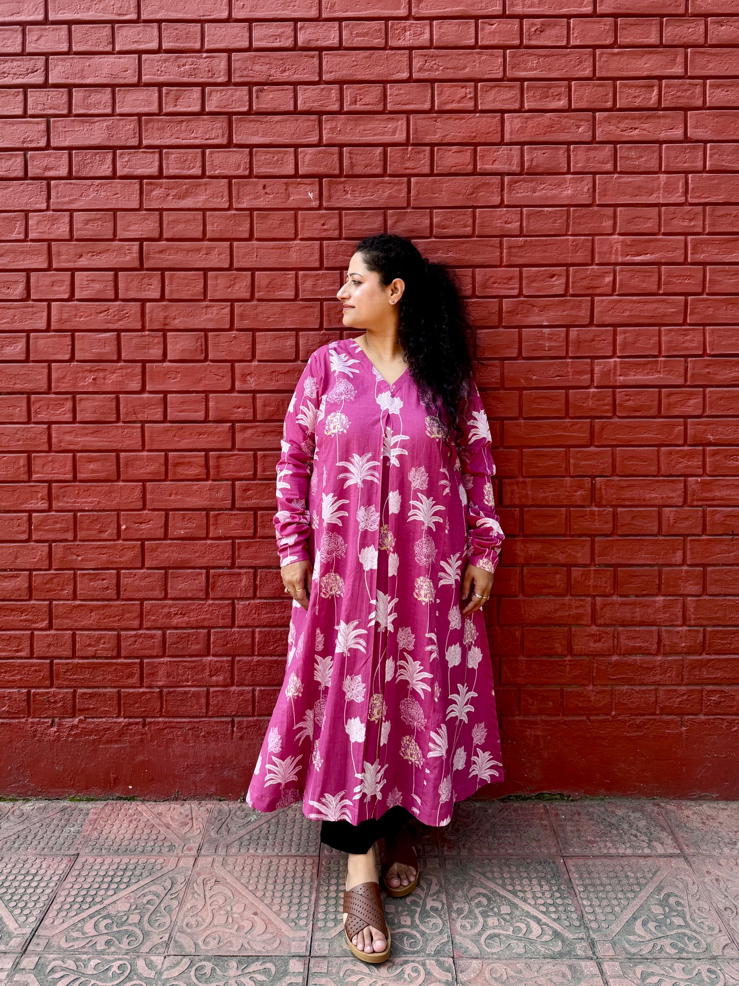 Gulabi Phool A line kurta