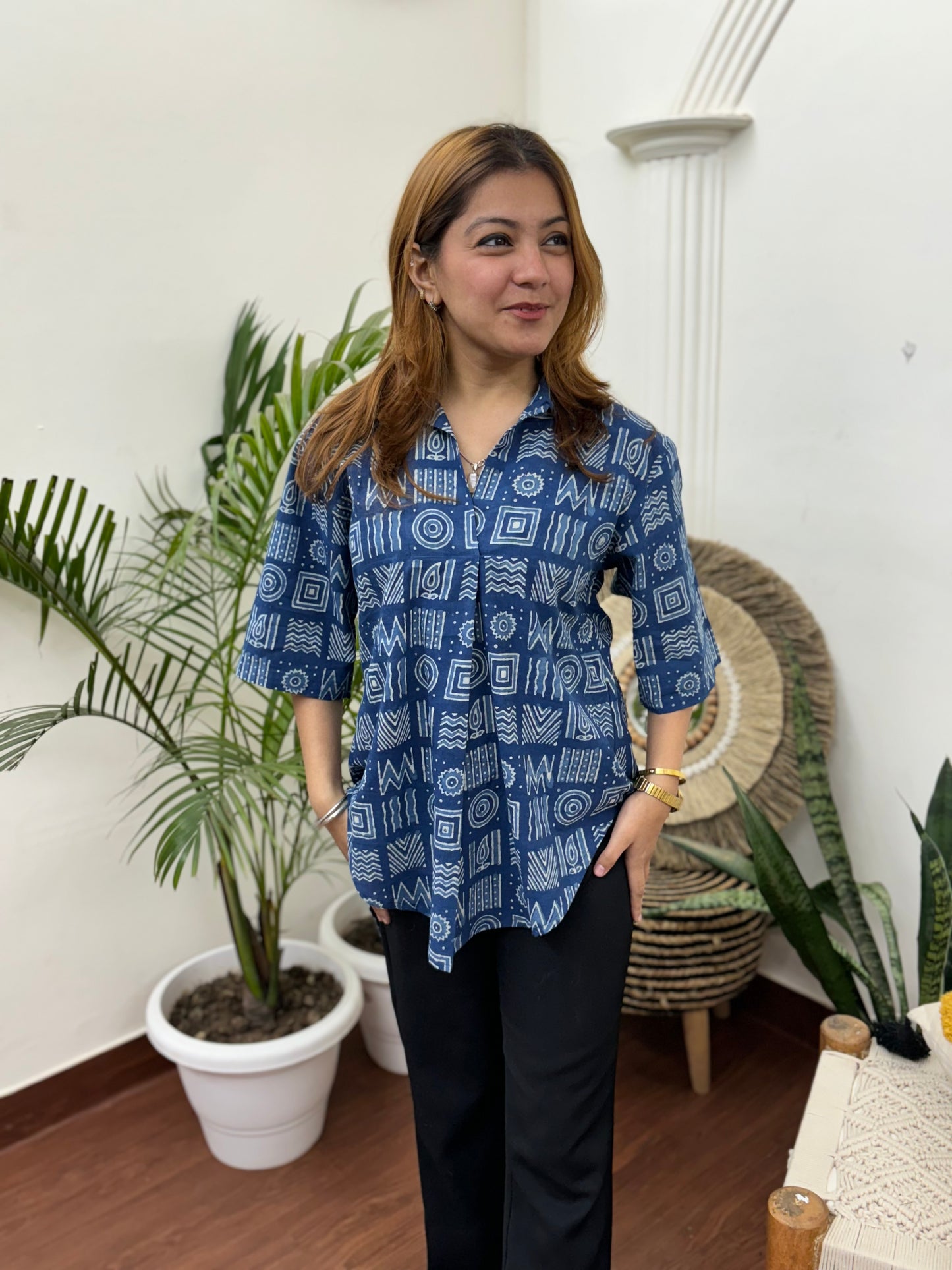 Indigo geometric collar top