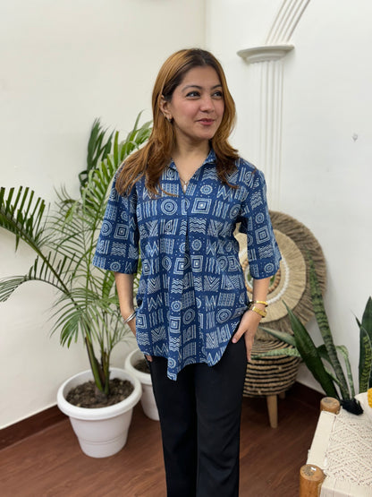 Indigo geometric collar top