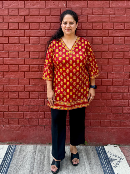 Red floral short kurta