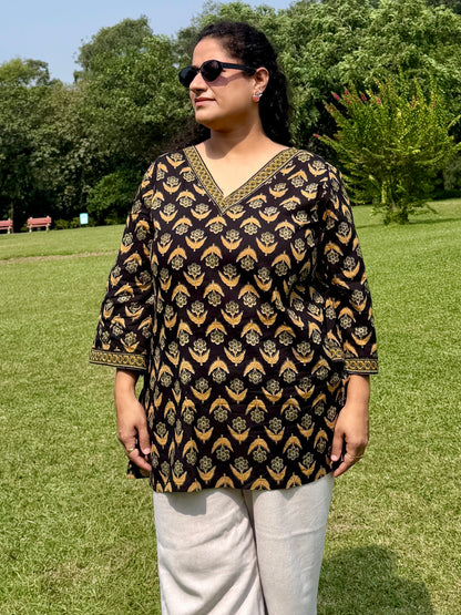 Noor Black Printed 100% Cotton Kurta with Bell Sleeves