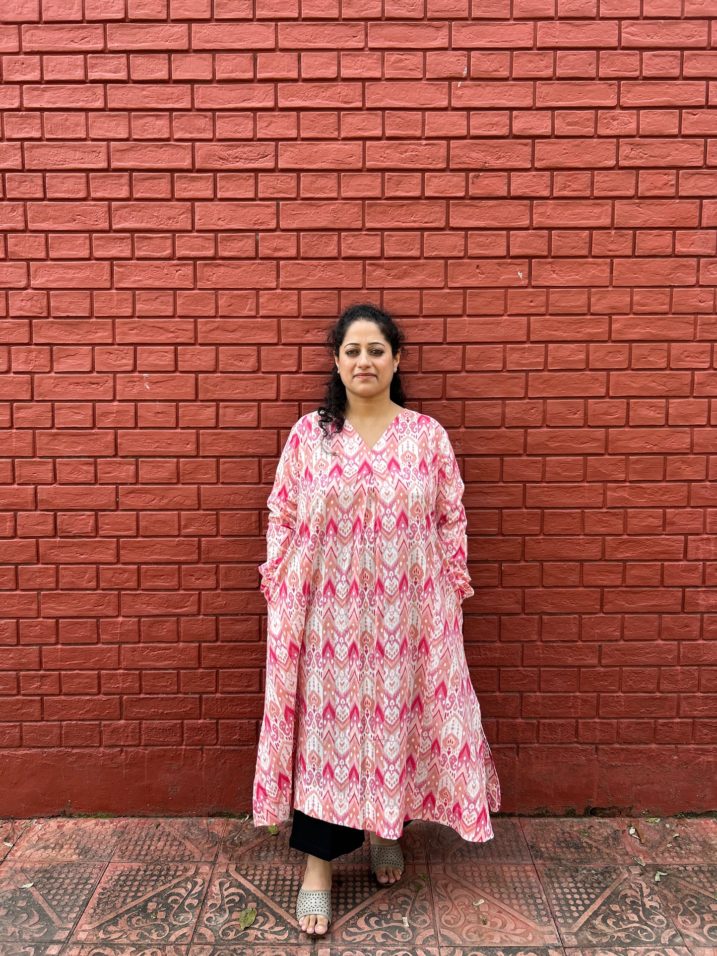Gulabi Ikat A line kurta with two pockets