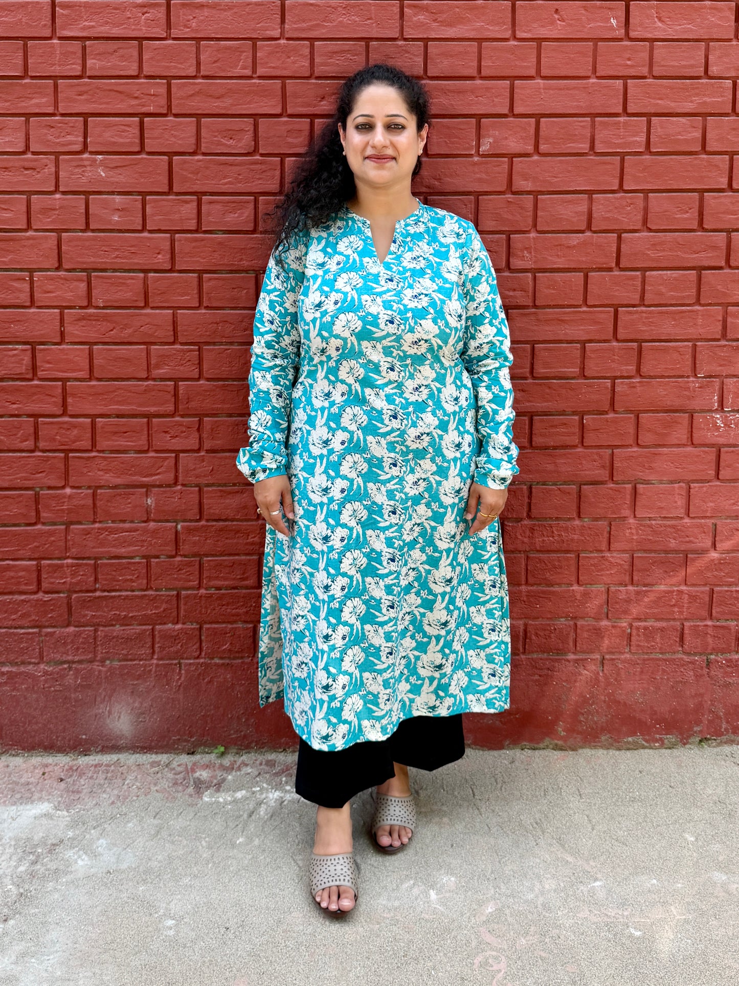 Firozi Pushp Kurta