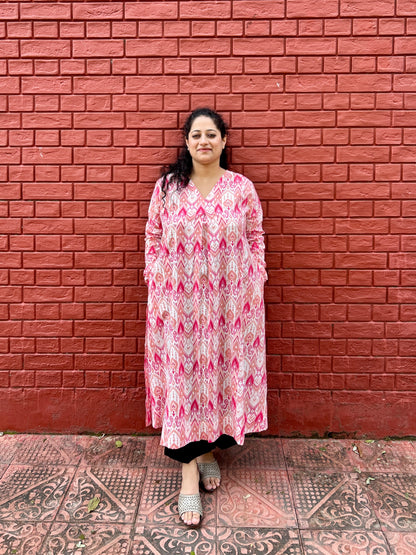 Gulabi Ikat A line kurta with two pockets