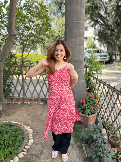 Pink strapped kurta