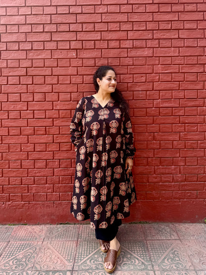 Kaali Buti A line kurta
