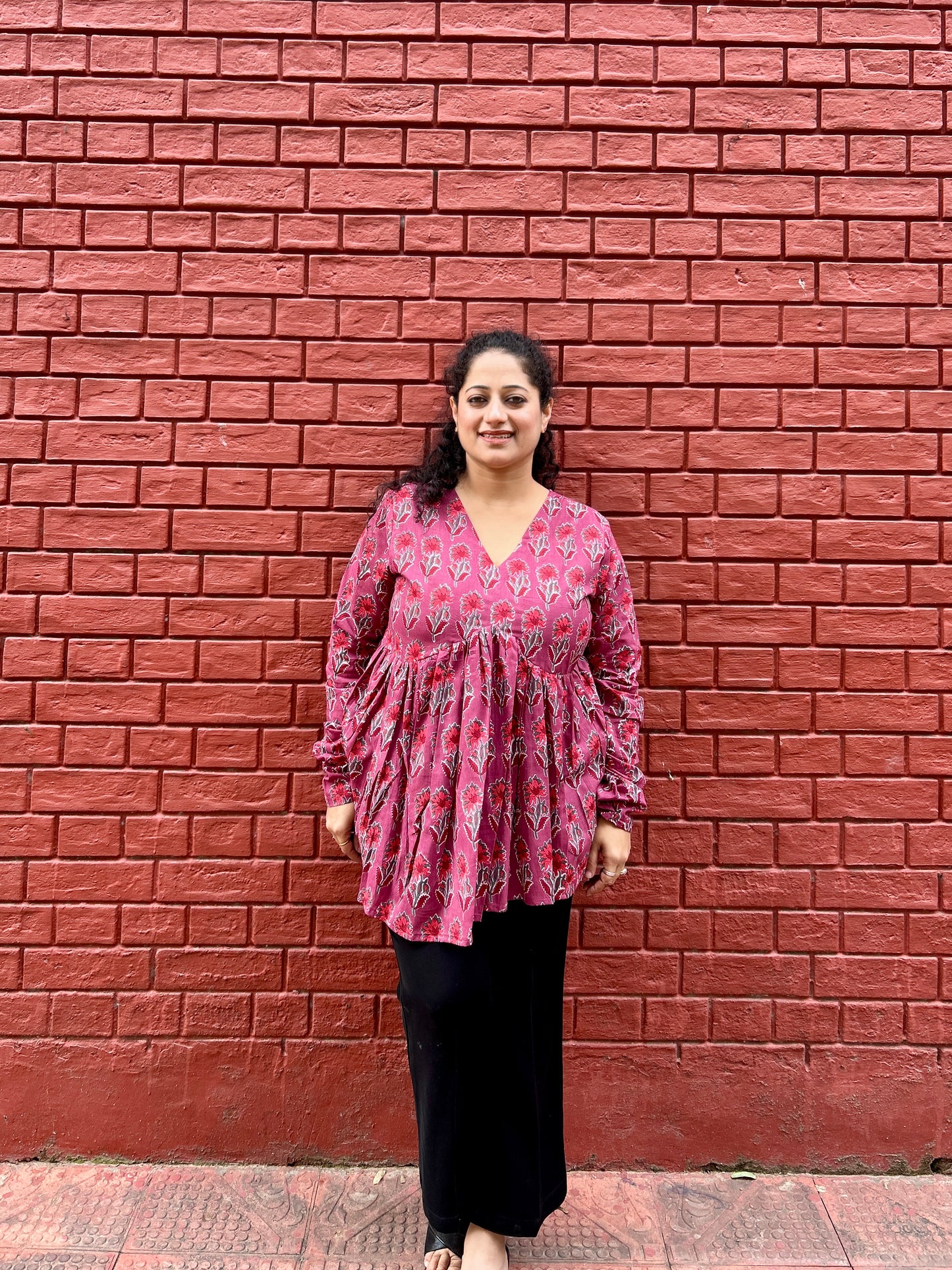 Rani Phool Gather Top ⭐