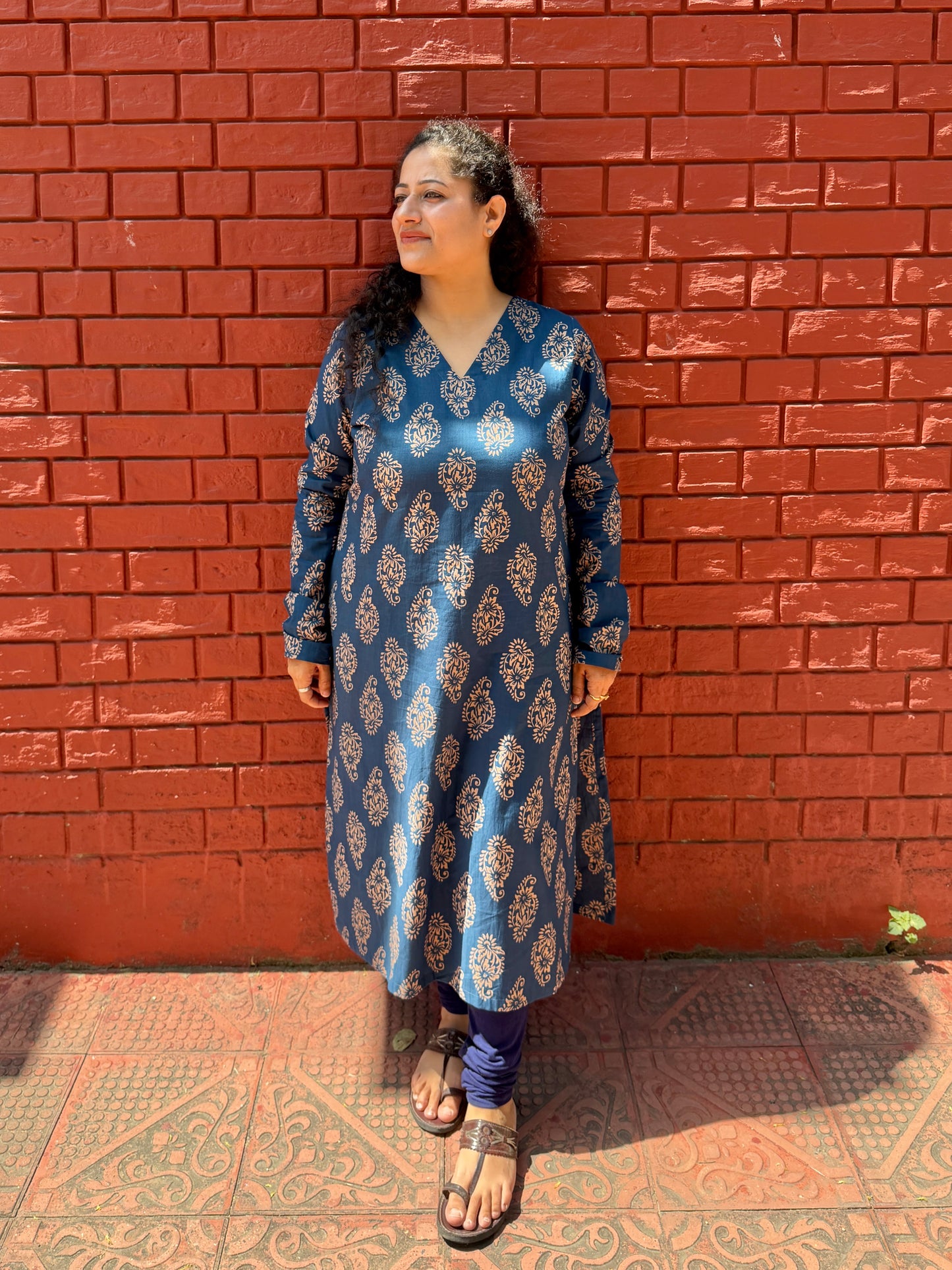 Neel buti kurta