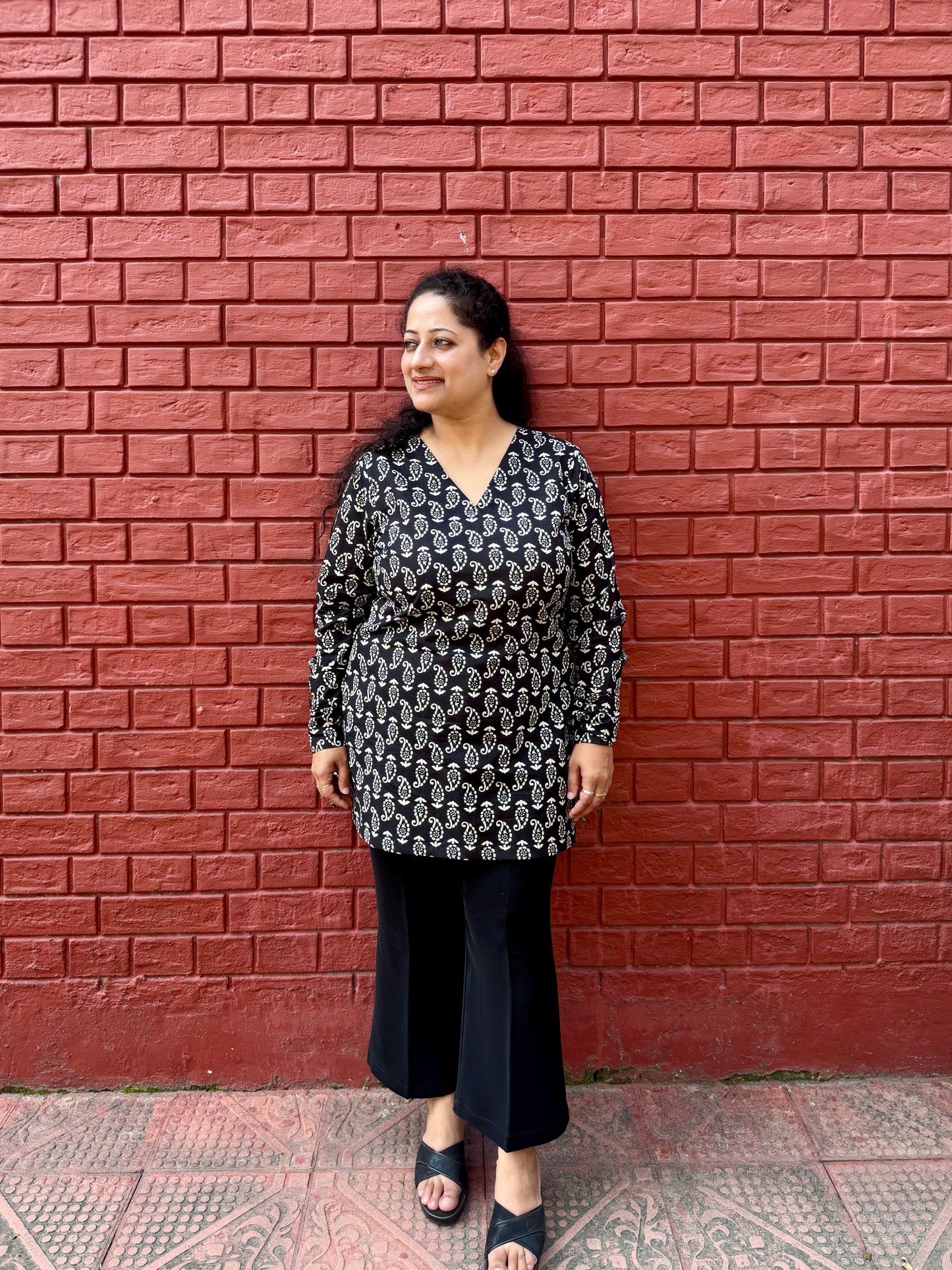 Black motifs kurta 😍