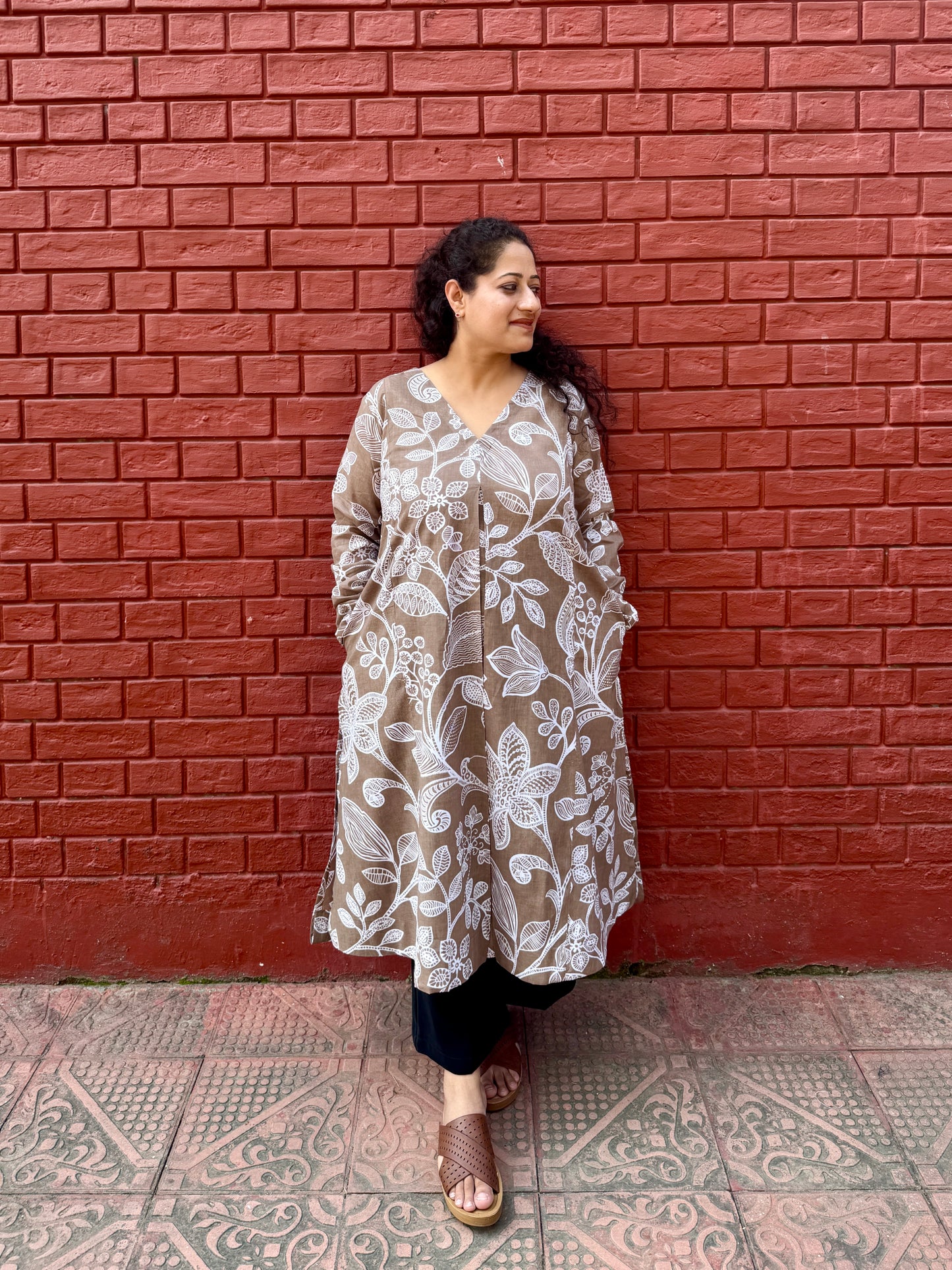 Beige A line kurta with pockets✨
