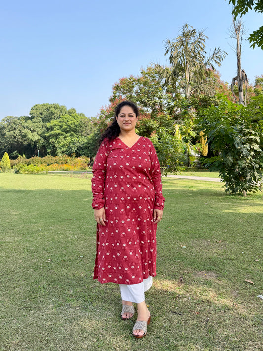 Maroon Floral Motif Chudi Sleeve Kurta