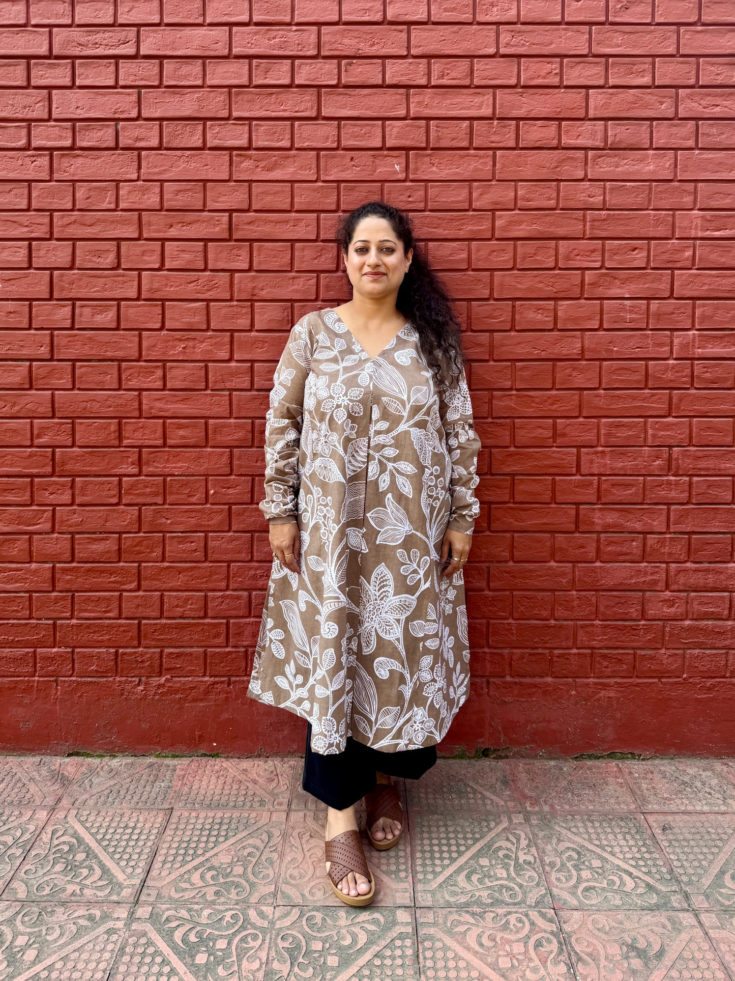 Beige A line kurta with pockets✨