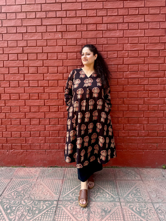 Kaali Buti A line kurta