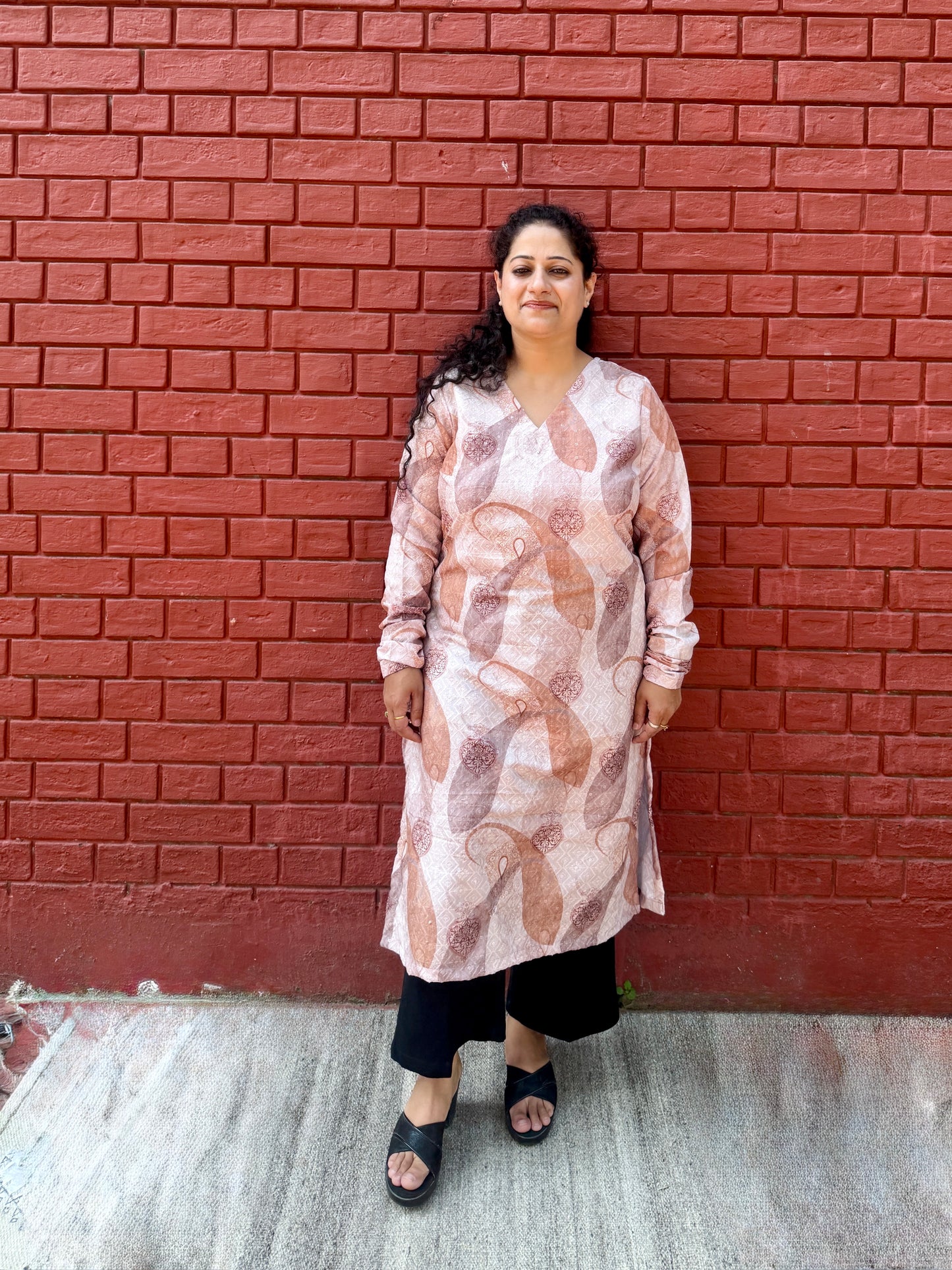 Beige motif kurta