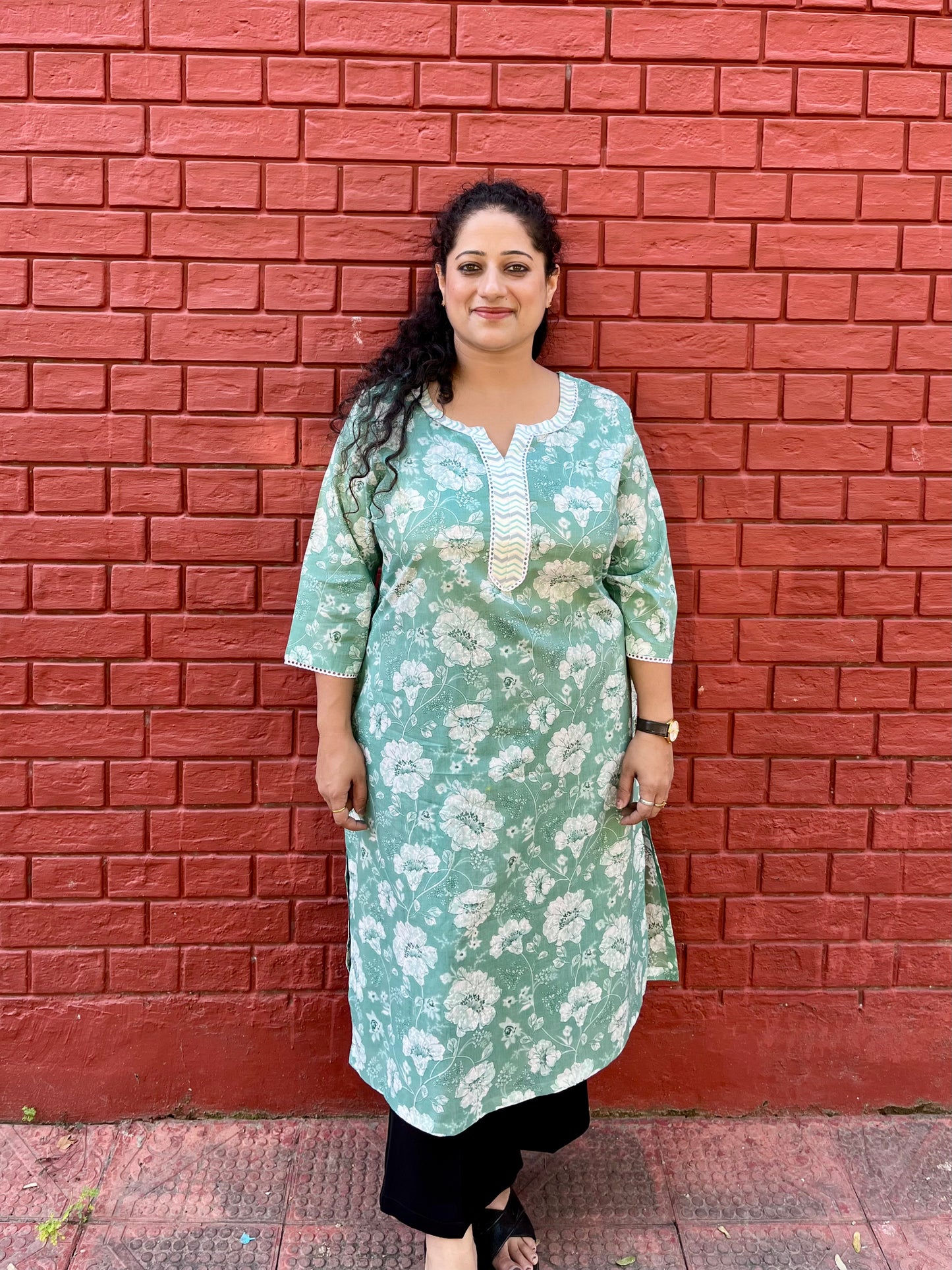 Pista Noor kurta