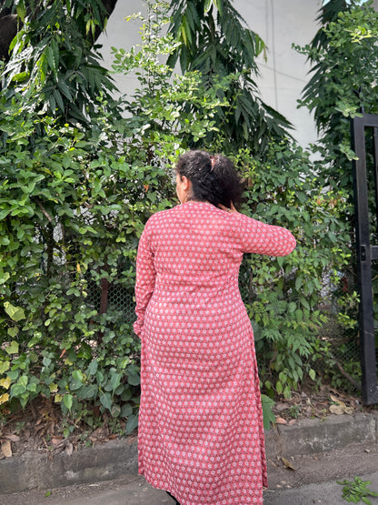 Rose Block Print Chudhi Sleeves Kurti