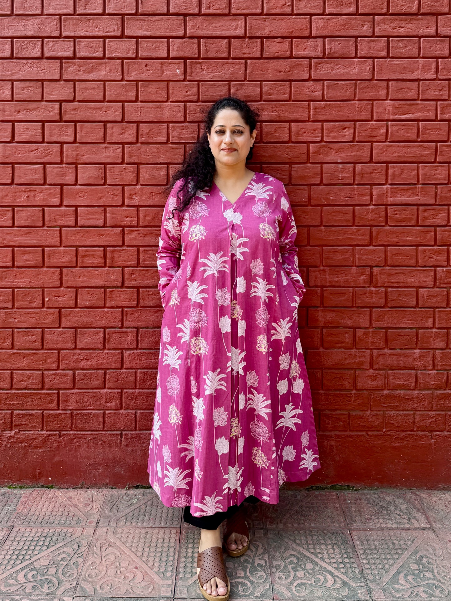 Gulabi Phool A line kurta