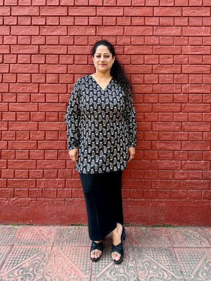 Black motifs kurta 😍