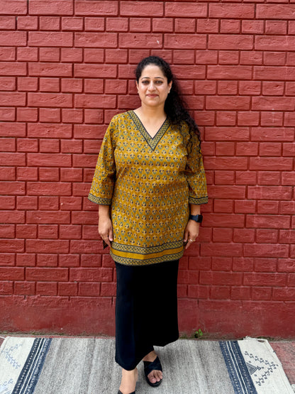 Mustard print short kurta
