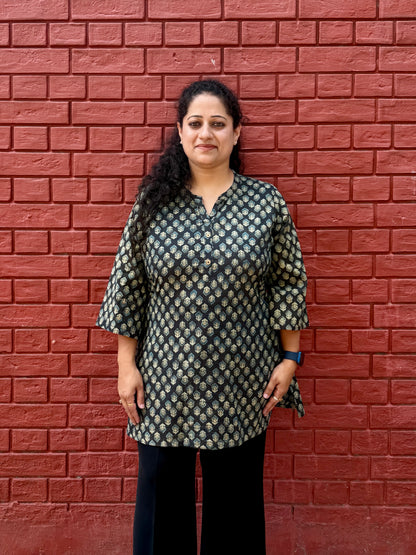 Olive Buta short kurta