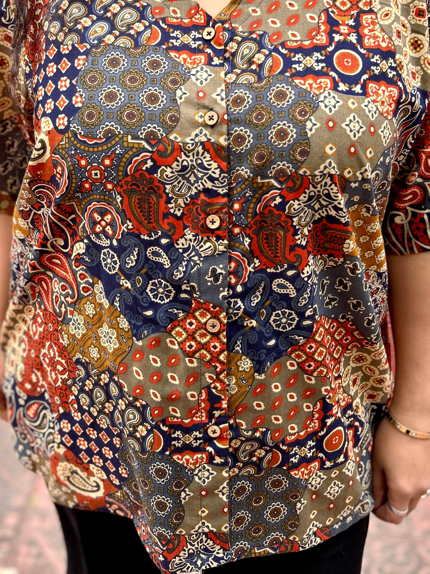 Patch Print shirt ✨