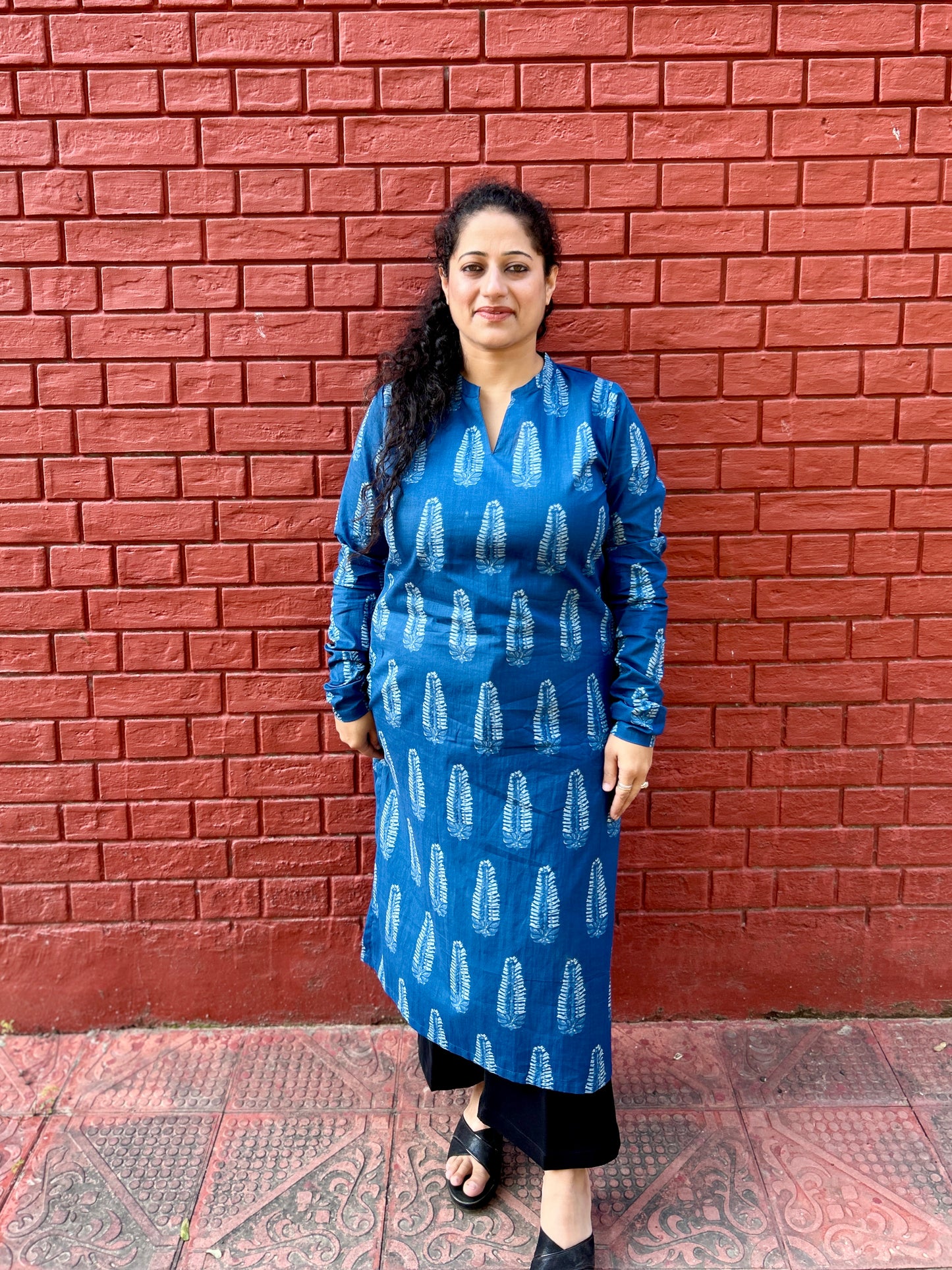 Indigo Leaf Print Straight Kurta