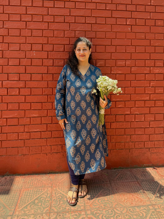 Neel buti kurta
