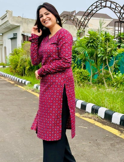 Maroon Geometric Print Kurta