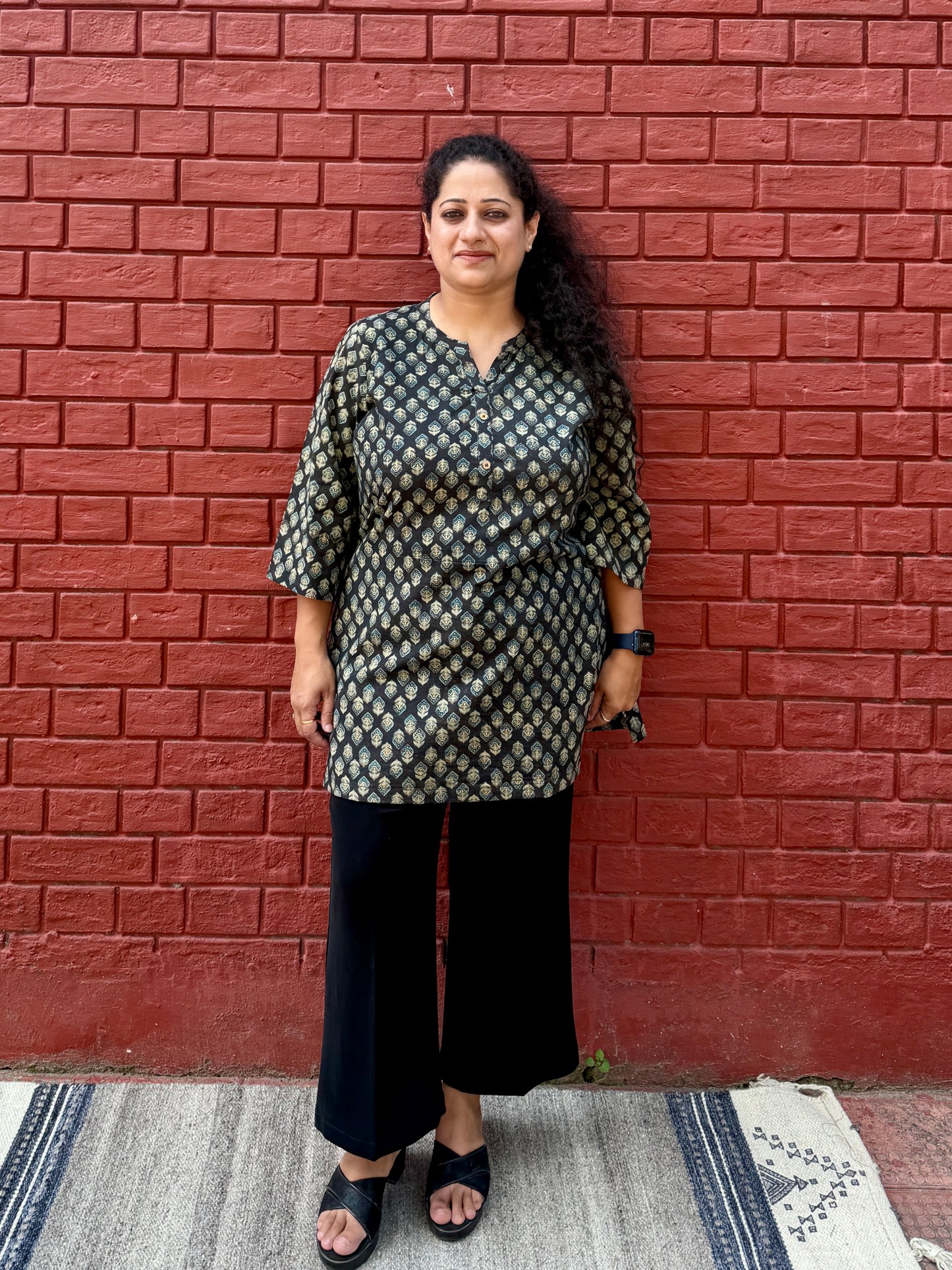 Olive Buta short kurta