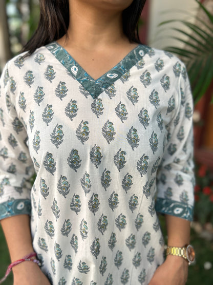 Ivory teal butti Short kurti
