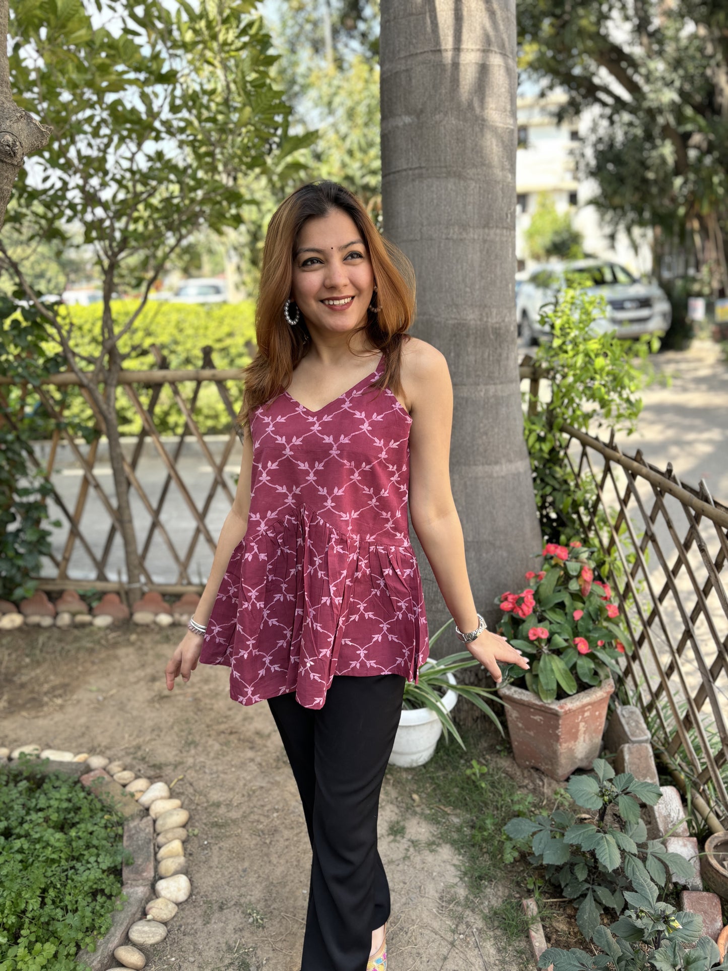 Gulabi strap top