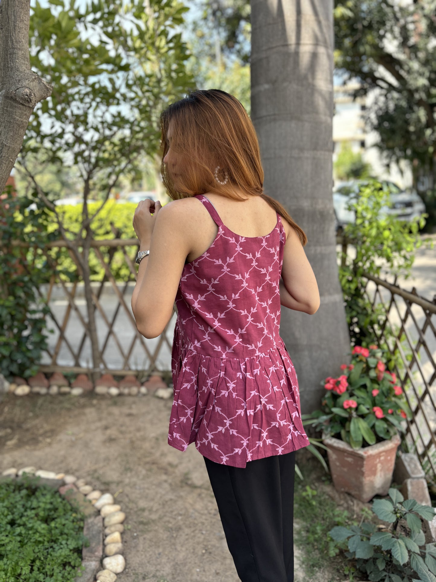 Gulabi strap top