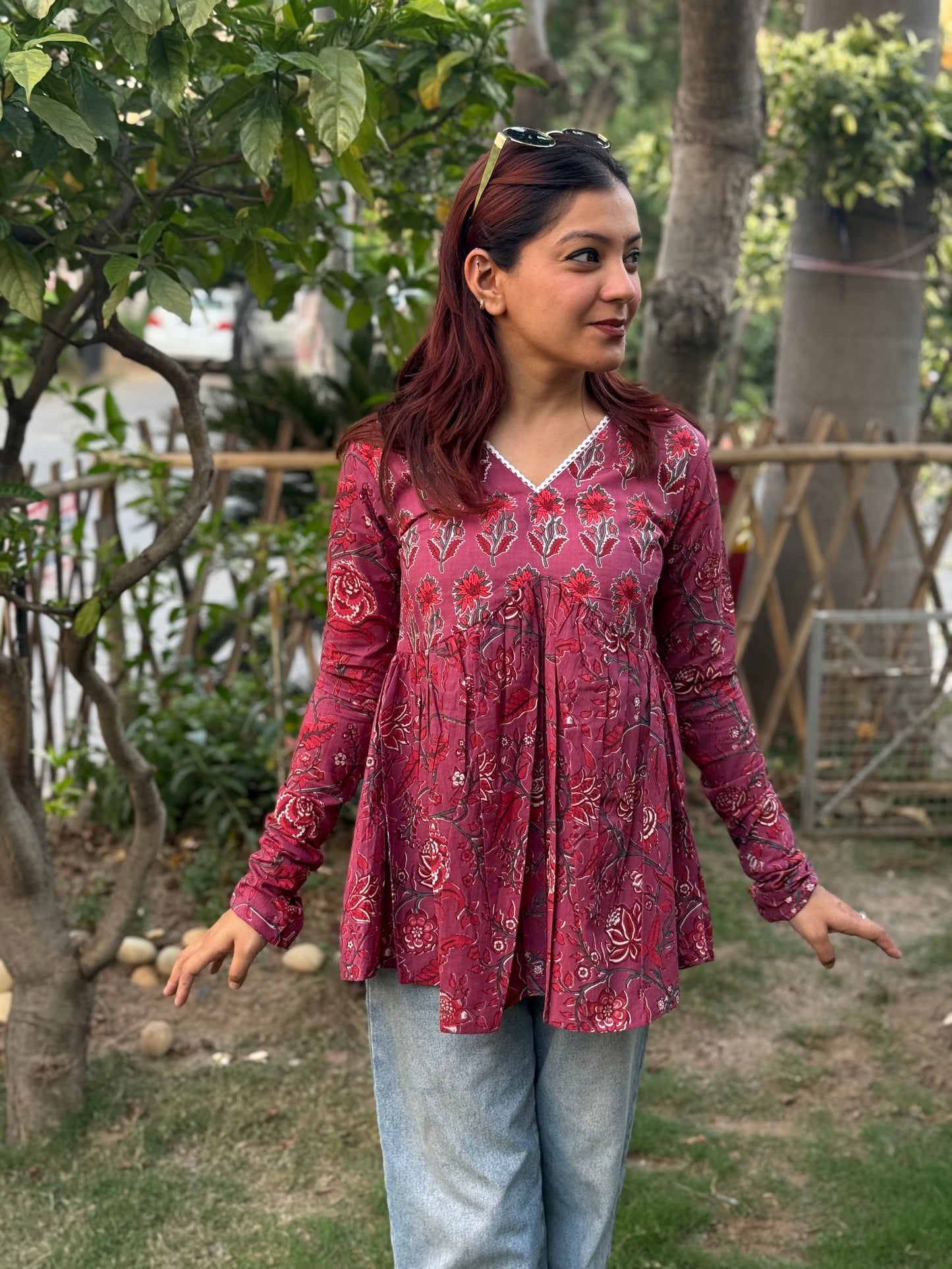 Gulabi gather top